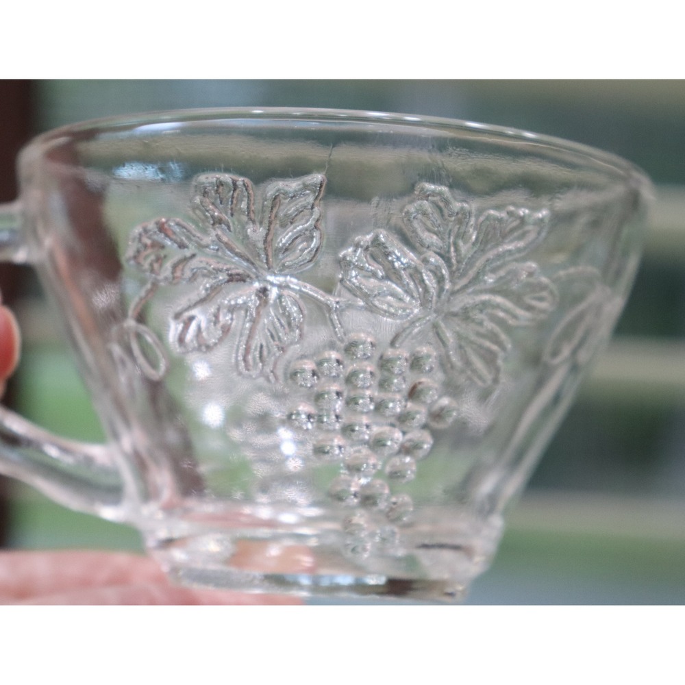Anchor Hocking Vintage Grape Pattern Clear Glass Punch Cups Set of 11